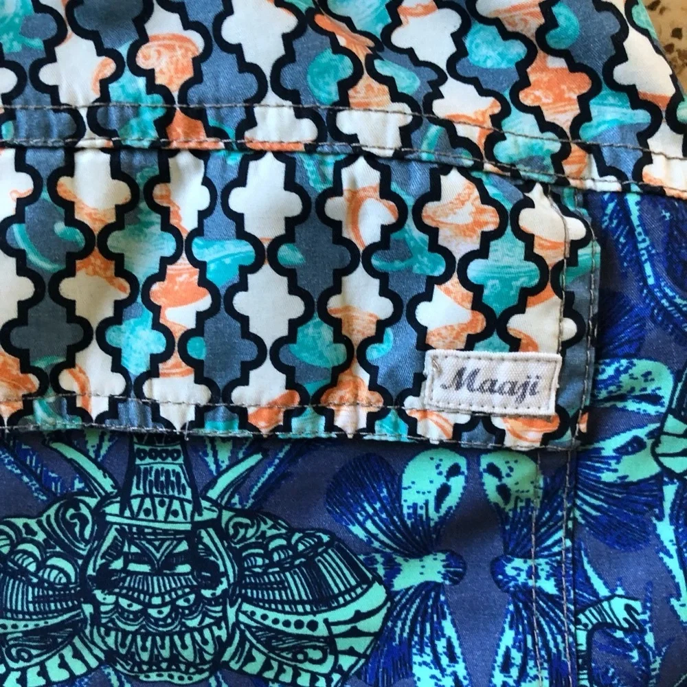 MAAJI Men’s Elephant & Diamond Lined Swim Trunks Size Small